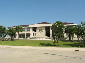 Suwan Golf & Country Club
